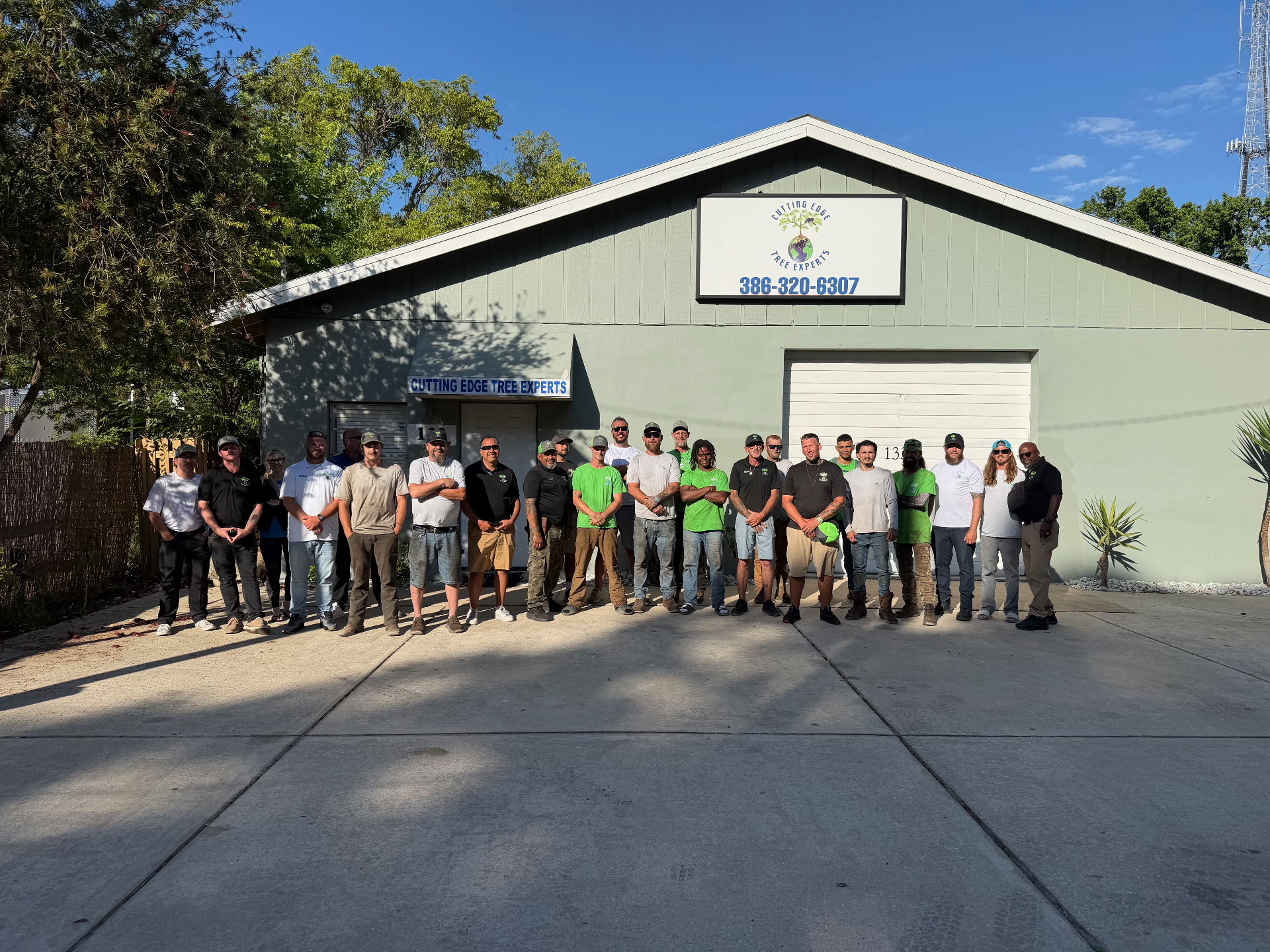 The Cutting Edge Tree Experts team